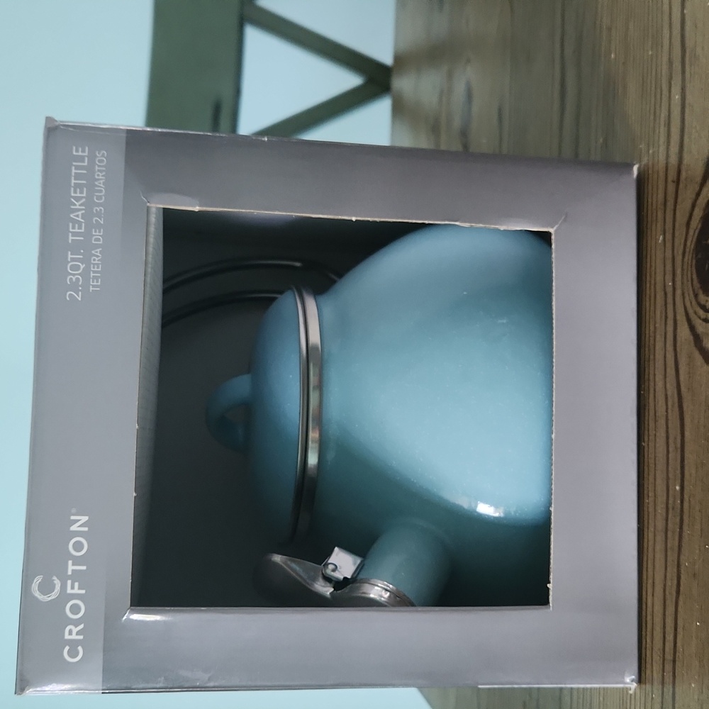 Tea kettle